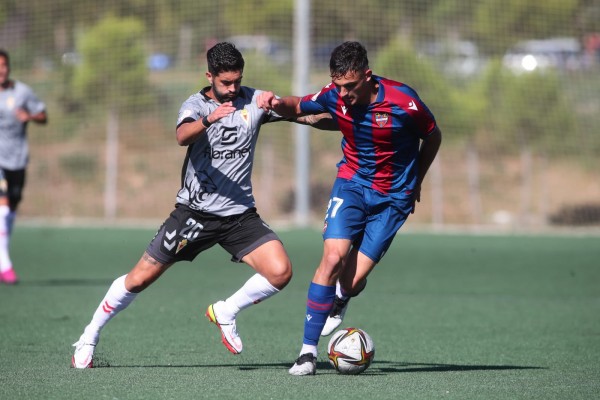 Empate agridulce del Atlético Levante ante el Real Murcia