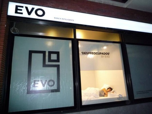 Gesconsult y Evo Banco fomentarán la educación financiera en varias escuelas de negocio