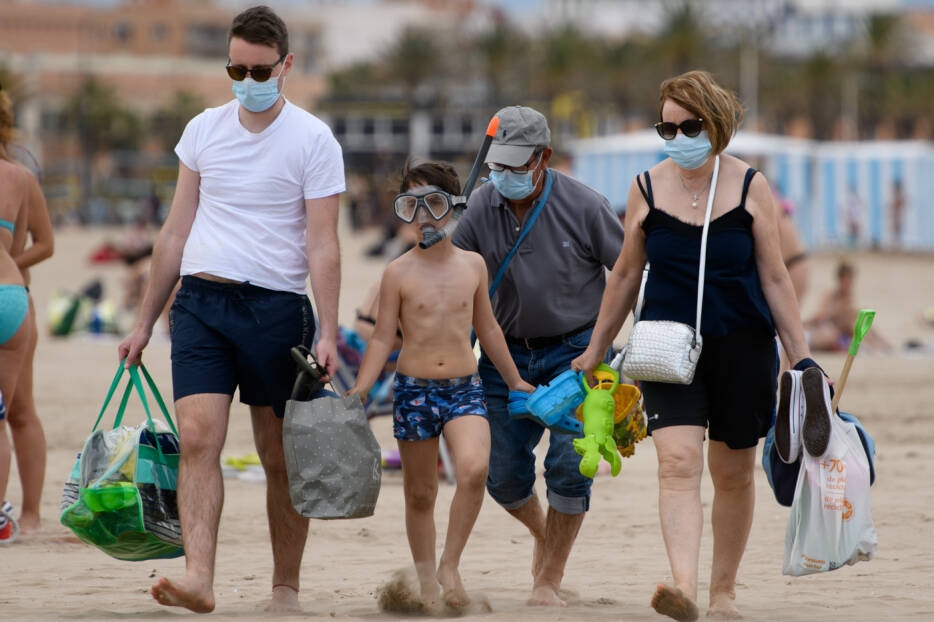 Dónde viven quienes veranean en la Comunitat: en Madrid visitan Dénia y en Zaragoza van a Peñíscola