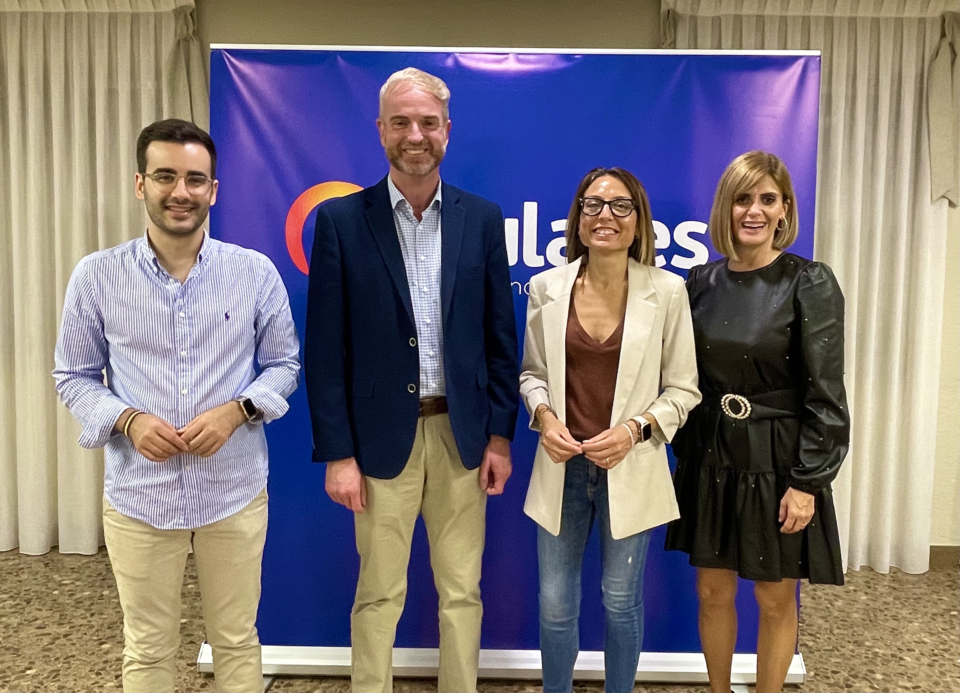 Óscar Clavell revalida su presidencia en el PP de la Vall d'Uixó