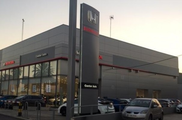 Honda Center Auto abre en la pista de Silla
