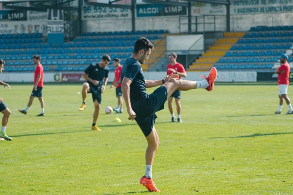 El Alcoyano quiere prolongar su buen momento ante el Barcelona B
