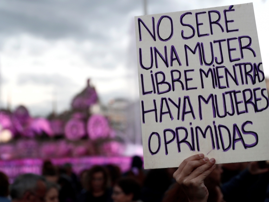 ¿Abolir el sexo de pago? Primero, acabemos con la pobreza
