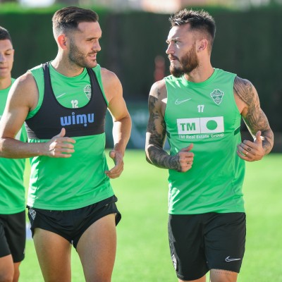 El Elche quiere corregir el rumbo ante un Espanyol lanzado
