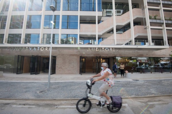 Benidorm licita la limpieza y mantenimiento del centro cultural: 400.000 euros anuales 