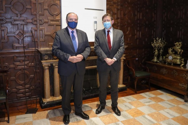 La Generalitat destina 800.000 euros a las cinco cámaras comerciales valencianas