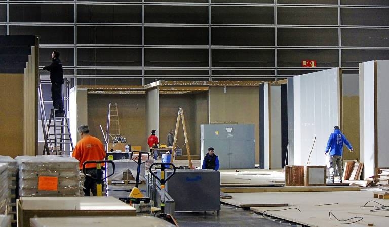 Cevisama'22 salva los muebles tras las sonadas ausencias y consigue completar ocho pabellones