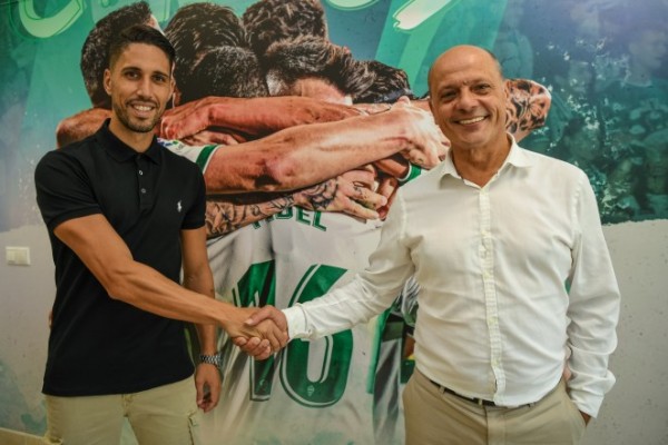 El Elche anuncia la renovación de Fidel hasta el año 2024
