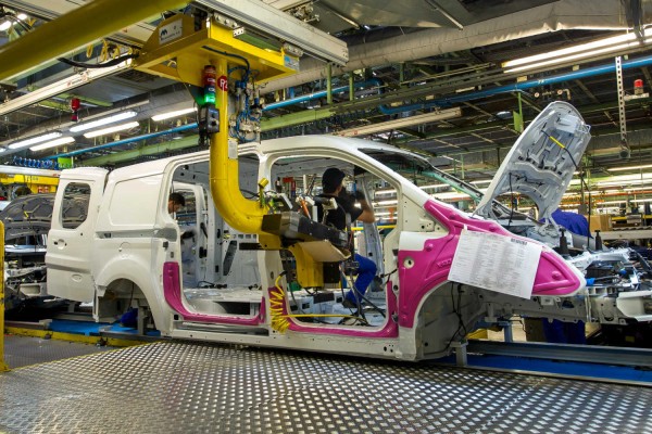 Ford Almussafes recuperará este mes otro día no trabajado de 2016