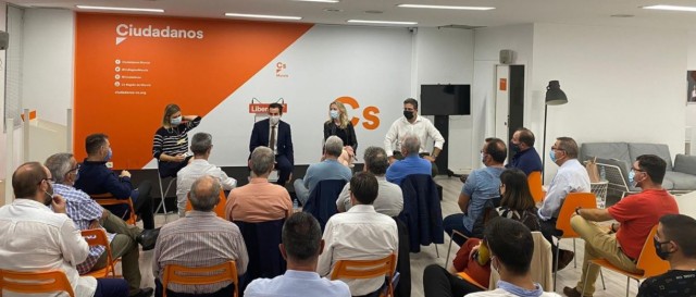 Los pedáneos y vocales de Cs en Murcia hacen piña ante el cambio en las Juntas Municipales 