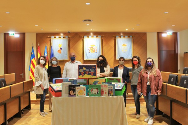 Burriana incluye a las escuelas infantiles en su proyecto de 'Maletas coeducativas'