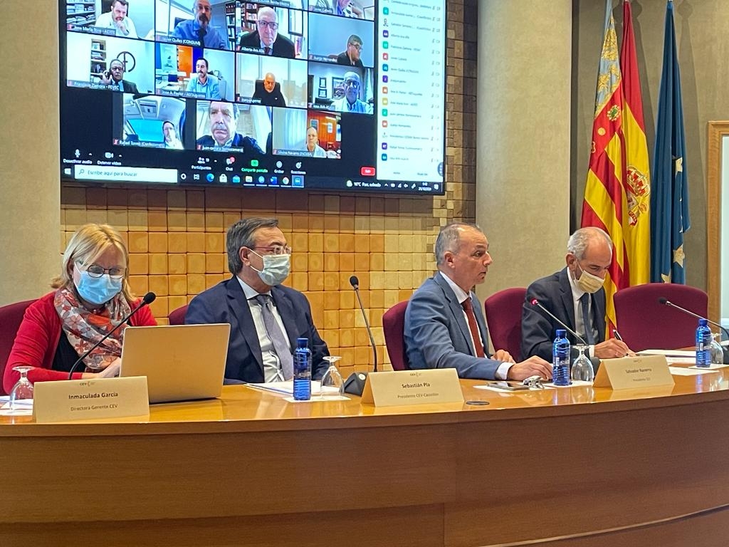 El comité ejecutivo de la CEV se trasladó este jueves a Castelló. - 