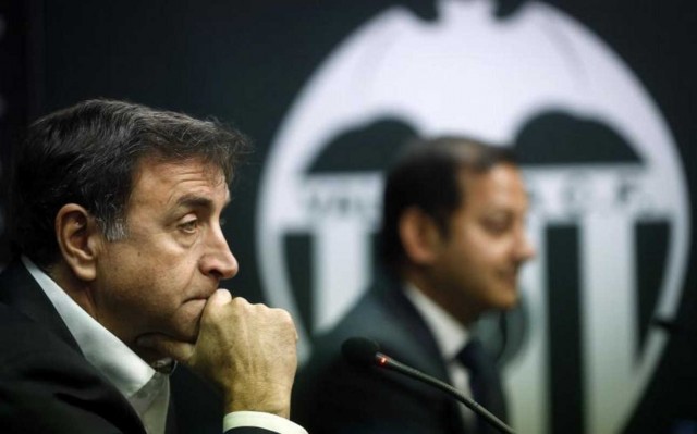 El Valencia CF, obligado a decidir de manera rápida que hacer con su banquillo
