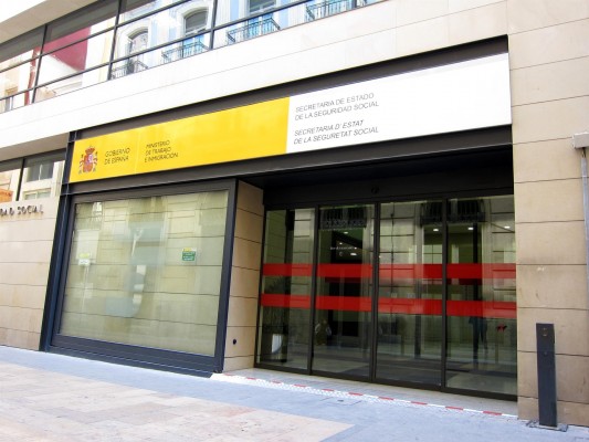 La afiliación de extranjeros en la Comunitat en septiembre sube un 0,64%, con 1.520 más