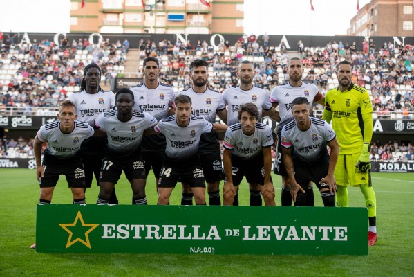 El Cartagena visita al Éibar sabiendo que una goleada le podría hacer hasta dormir como líder