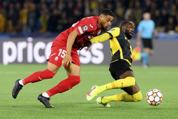 El Villarreal se reengancha a la Champions