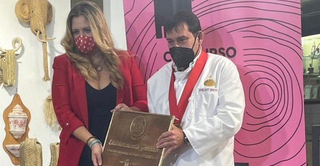 El mejor pastel de carne ya tiene nombre: Confitería Jiménez, de Puente Tocinos, gana el Concurso Regional 