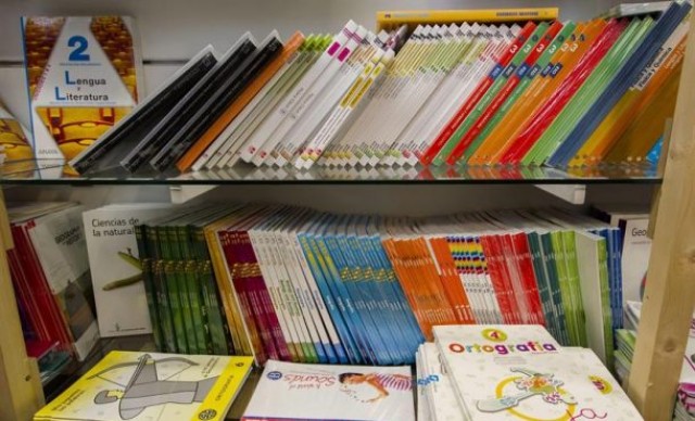 A vueltas con el adoctrinamiento educativo.

Una propuesta para la autorregulación para los libros de texto