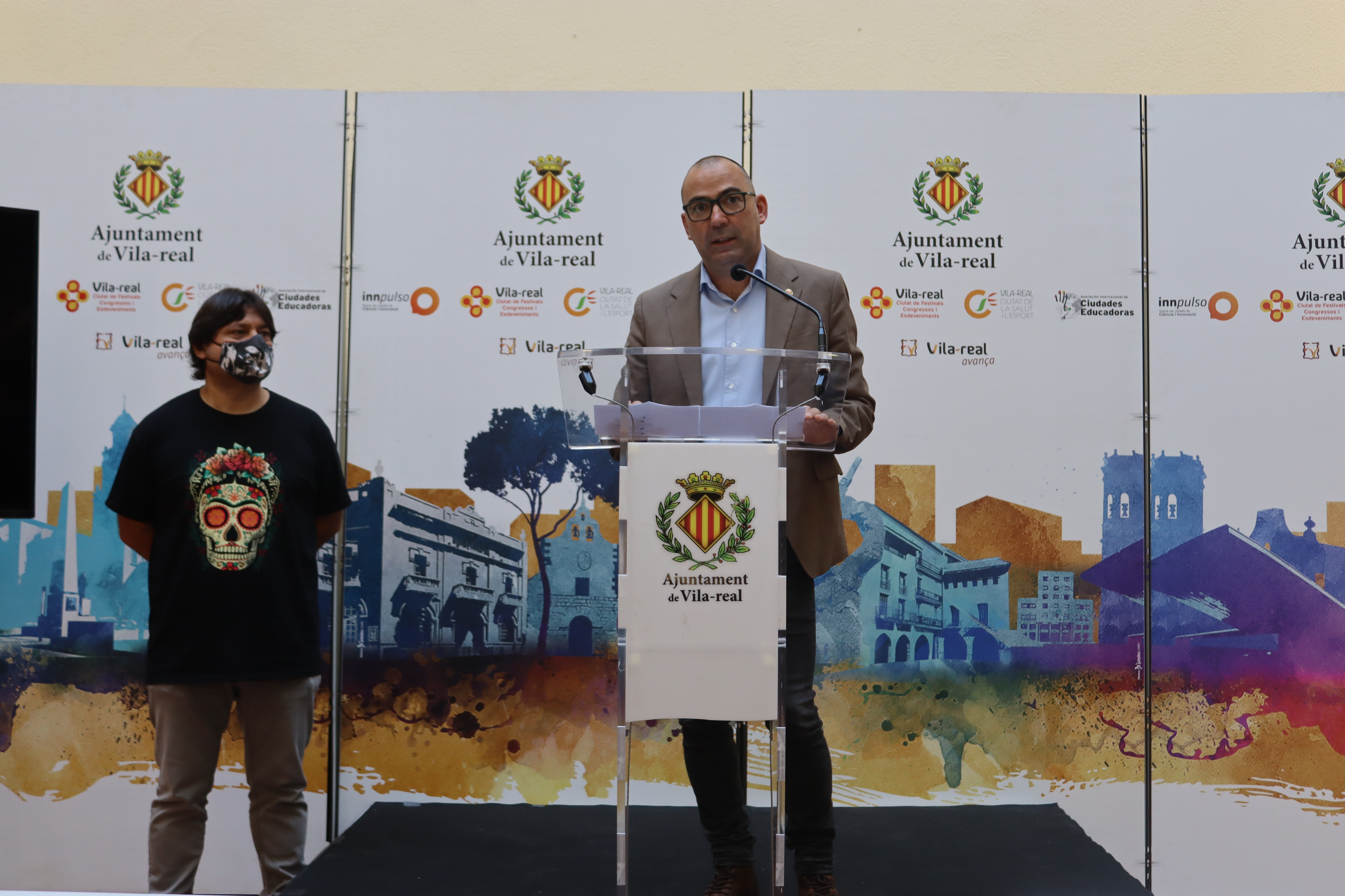 Vila-real invertirá cerca de 300.000 euros en instalar placas solares en 11 centros educativos 
