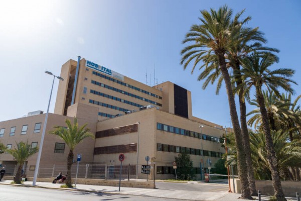 El Hospital de Elche atendió más de 1.000 pacientes por patologías relacionadas con la osteoporosis