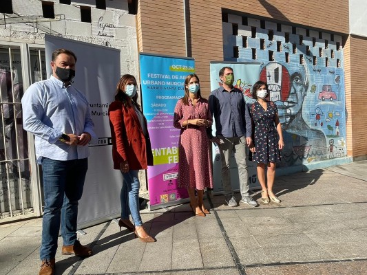 Santa Eulalia acoge una exposición 'viva' de arte urbano: 18 creadores se citan en el Entablafest