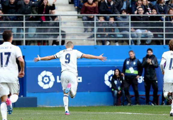 El Real Madrid reacciona con contundencia en Ipurúa