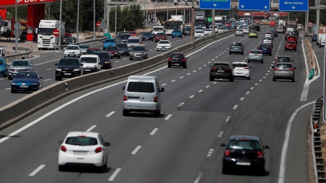 El Gobierno aprueba el reparto de 1.000 millones a las CCAA para descarbonizar los sistemas de transporte