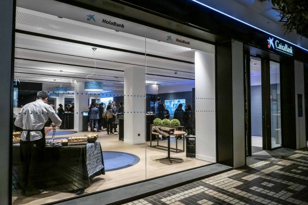 CaixaBank acelera el despliegue de sus oficinas Store para alcanzar las 725 en 2022
