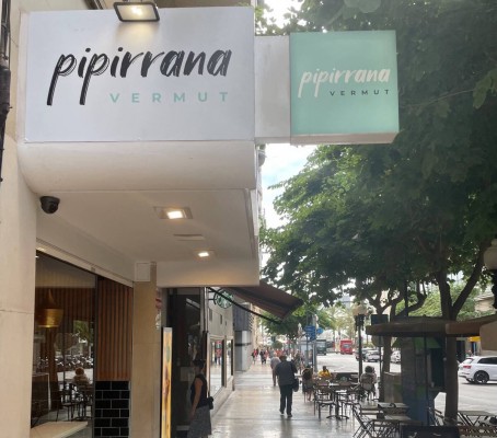 Otra apertura en La Rambla: El Molí completa su expansión con la vermutería 'Pipirrana' 