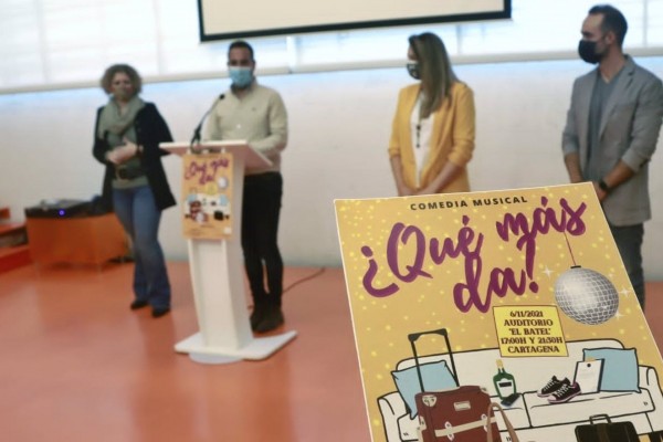 '¿Qué más da?', un musical hecho en Cartagena, que se estrena en El Batel