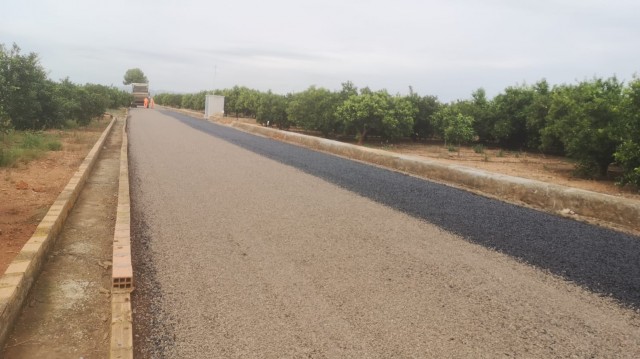 Vila-real culmina el reasfaltado de los viales Canal de la Cota 100 y Vora Riu-Madrigal