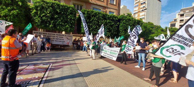 CSIF critica que la directora de emergencias se suba el sueldo tras cerrar los Cicu de Castellón y Alicante