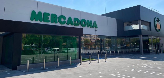 Mercadona abre su nueva tienda en San Vicente y afianza los 98 supermercados en la provincia
