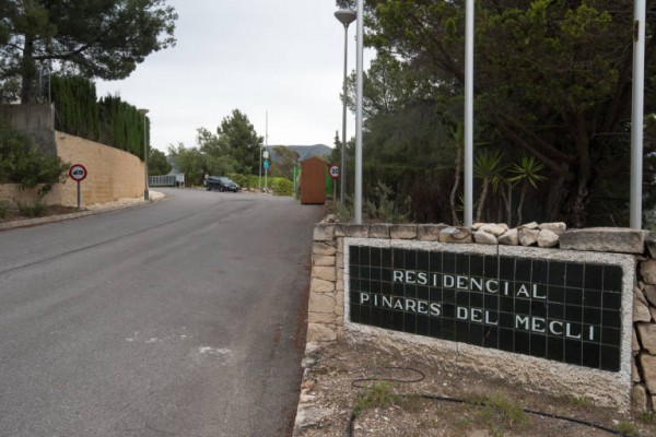 Tibi cede agentes de policía a Elche y Santa Pola y deja desprotegidas las urbanizaciones
