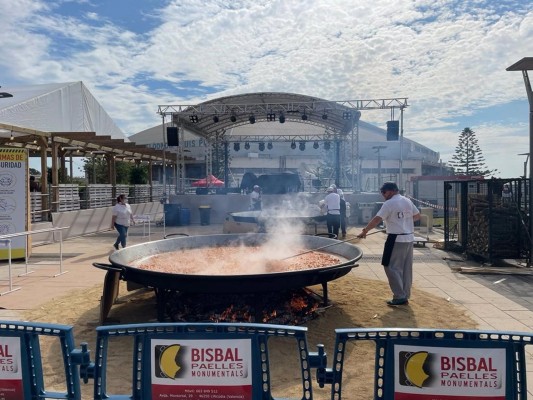 El Congreso 'festivalero' del PSOE termina a ritmo de Paquito el Chocolatero