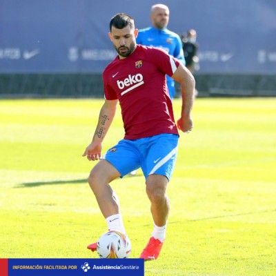 Agüero se estrena en una convocatoria ante el Valencia
