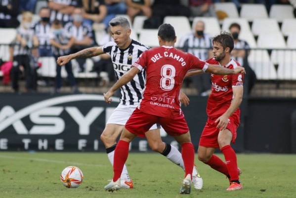 Un partido total: el Castellón muestra sus dos caras de la temporada ante el Nàstic
