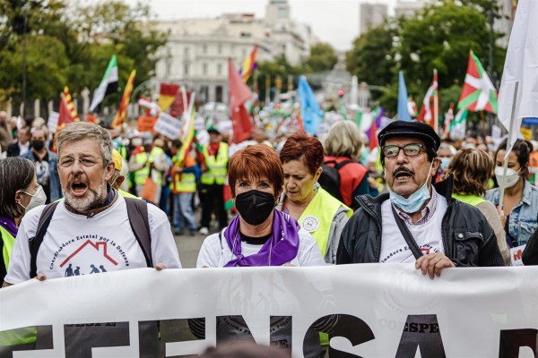 Pensionistas de toda España reclaman en Madrid unas pensiones 
