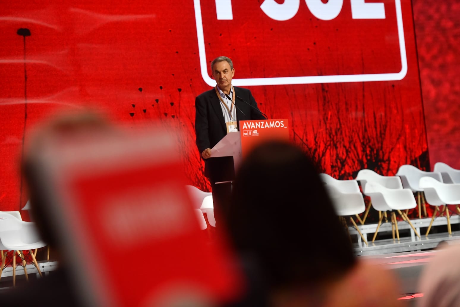 Zapatero apuesta por el abolicionismo y Felipe González reivindica el feminismo 