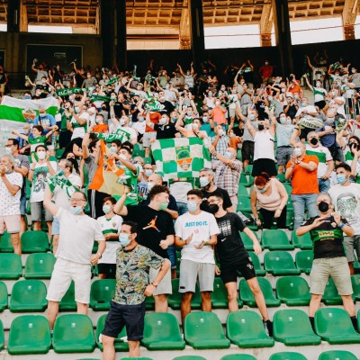 El Elche rebasa los 13.000 abonados