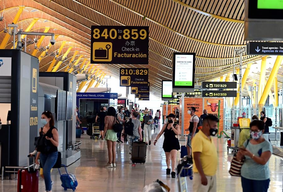 
El turismo se ralentiza en una Europa que comienza a encerrarse de nuevo de cara al invierno 