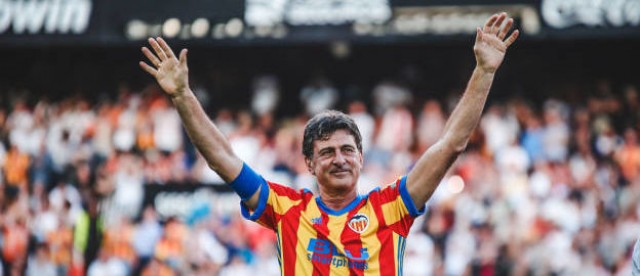 Kempes regresa a Valencia

