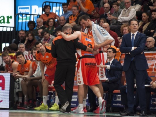 Van Rossom estará un mes de baja por un esguince de rodilla
