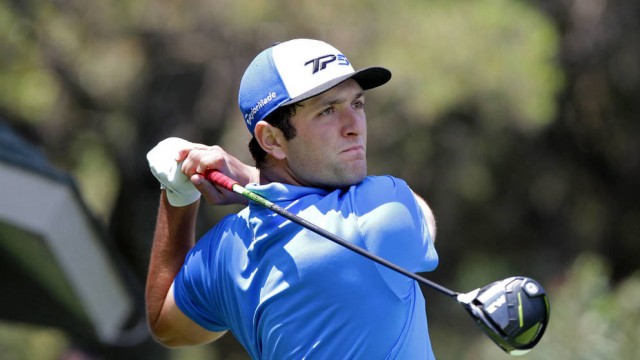 Jon Rahm se codea con Dustin Johnson, sólido número uno tras ganar en México