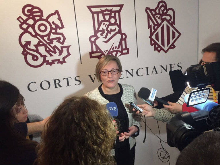 La consellera de Vivienda, el día que Les Corts aprobaron la ley - 
