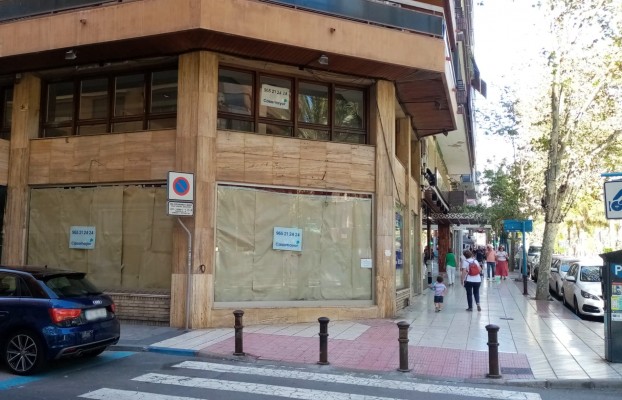 Más bajas (y algún alta) del comercio en el centro: cierran Nautalia y Paco Martínez, abre MM Shoes