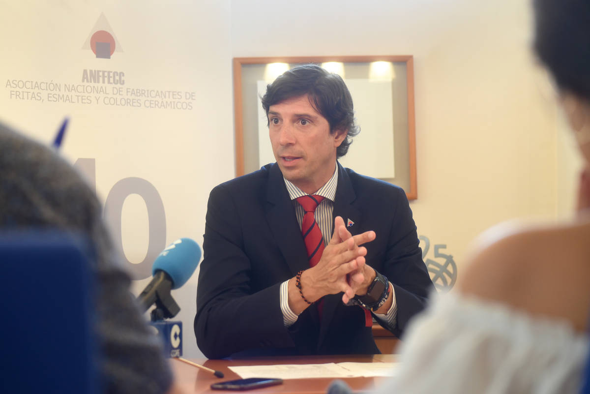 Los esmalteros piden a Sánchez que sea consecuente y actúe sobre los costes energéticos