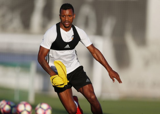 Nani aprieta para estar ante el Sporting