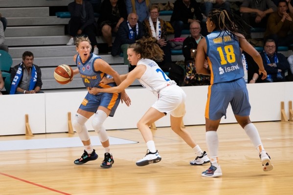 Valencia Basket estrena la defensa del título continental con una trabajada victoria