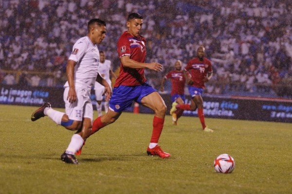 El costarricense Duarte juega más con su selección que con el Levante
